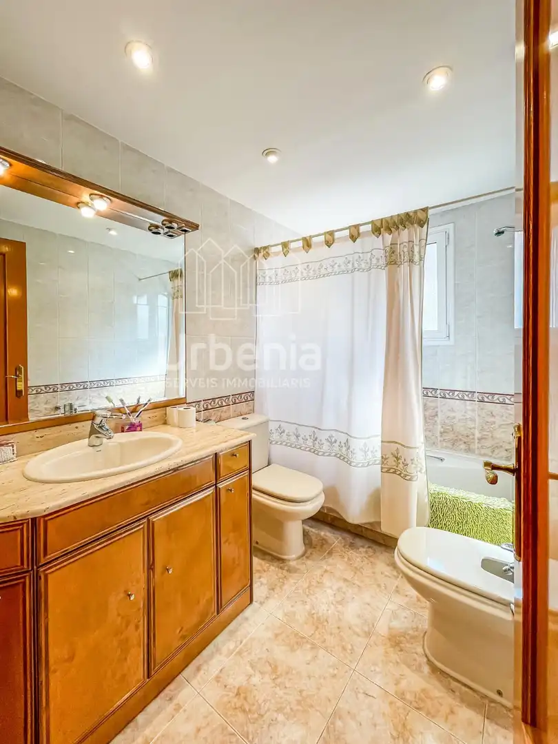Bathroom of Houses for sale in Argentona  with Air Conditioner, Heating and Terrace