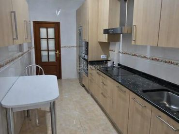 Appartamento con balcone in vendita a Lehendakari Agirre