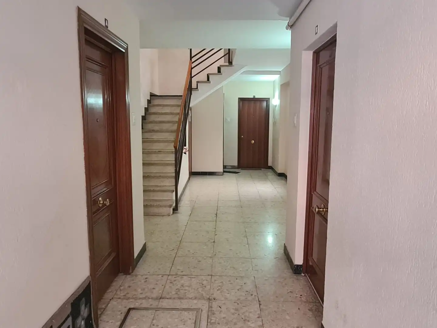 Flat for sale in Sevilla  with Air Conditioner
