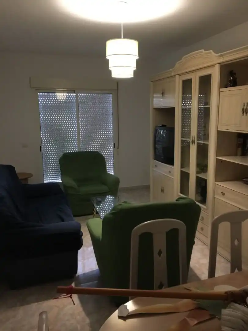 Sala d'estar de Pis de lloguer en Plasencia amb Calefacció, Moblat i Forn