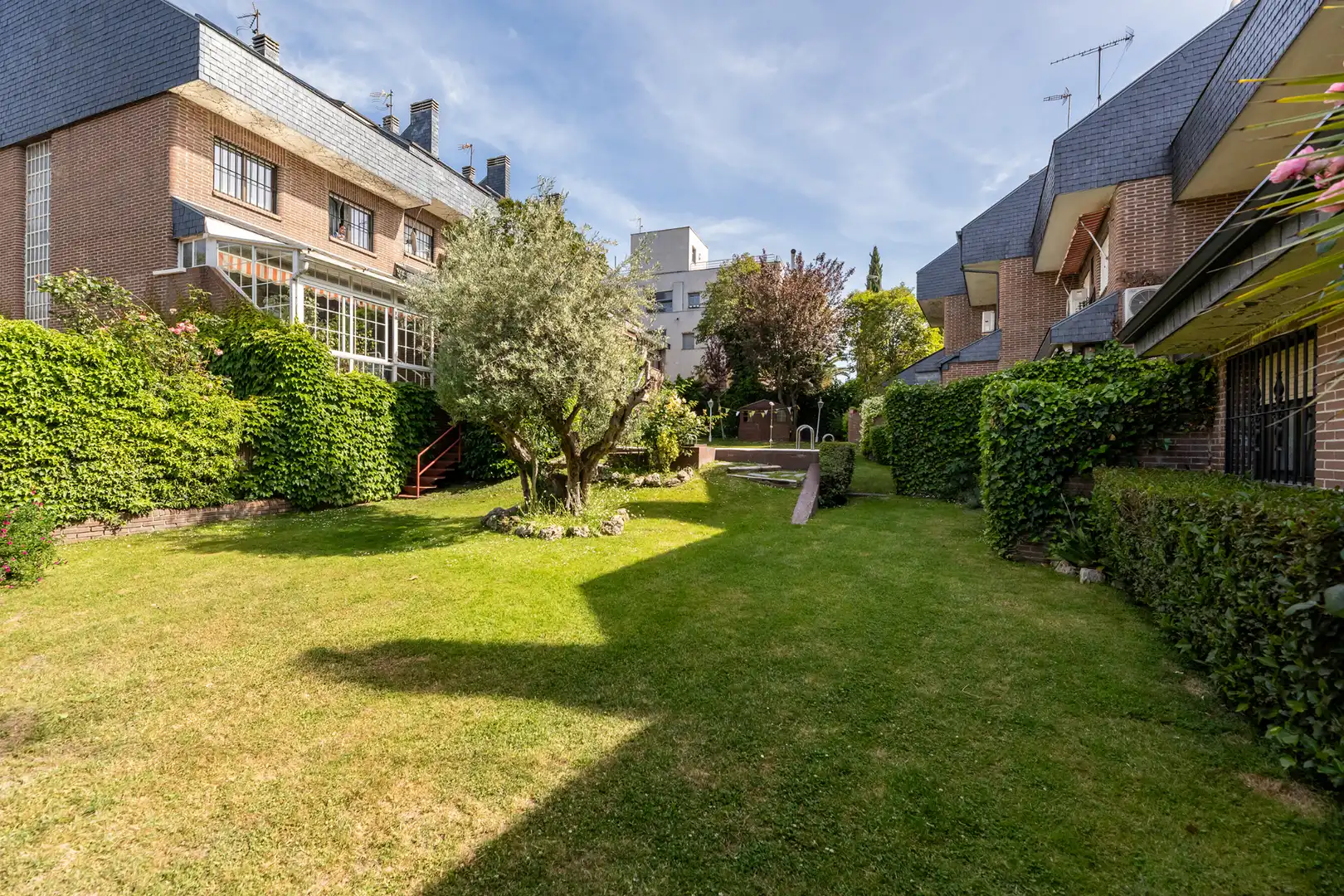 Garten von Haus oder Chalet zum Verkauf in Pozuelo de Alarcón mit Klimaanlage, Heizung und Privatgarten