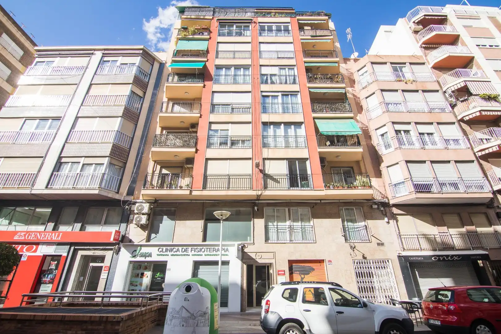 Vista exterior de Piso en venta en Elche / Elx con Aire acondicionado y Balcón