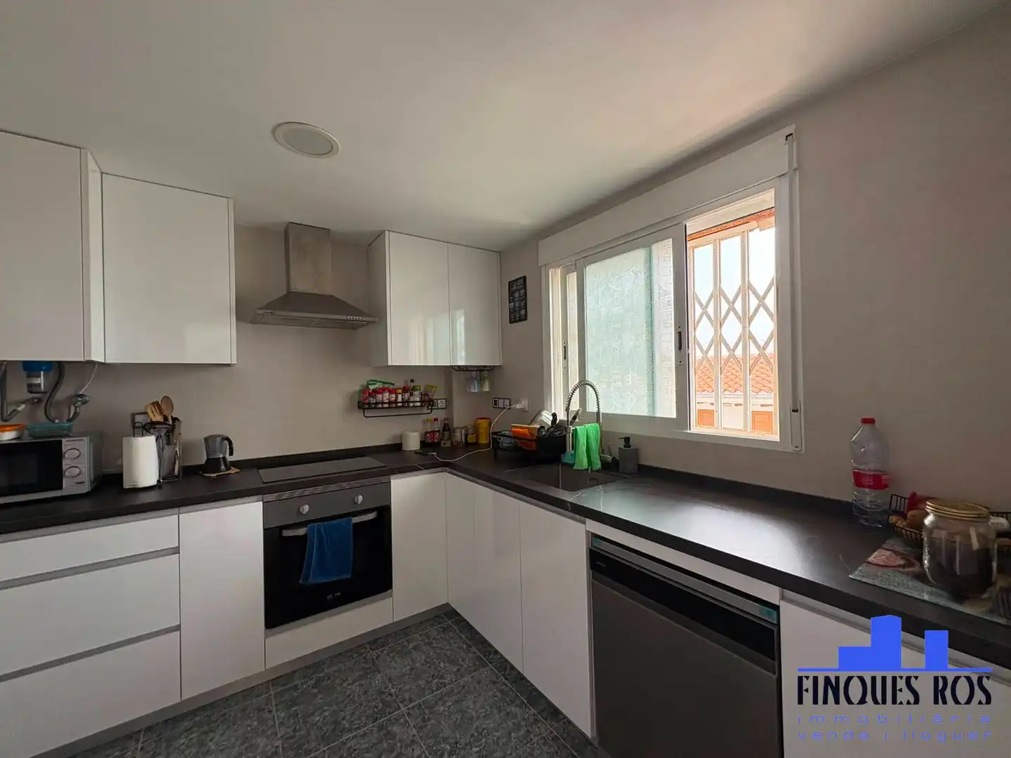 Cuina de Apartament en venda en Vinaròs amb Aire condicionat, Calefacció i Terrassa