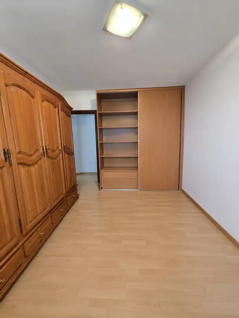 Habitación de Ático en venta en Santa Coloma de Gramenet con Balcón