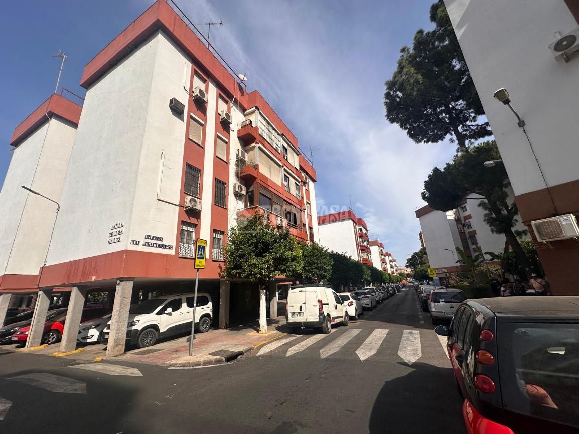 Vista exterior de Pis en venda en  Sevilla Capital