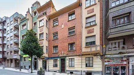 Exterior view of Building for sale in Oviedo 