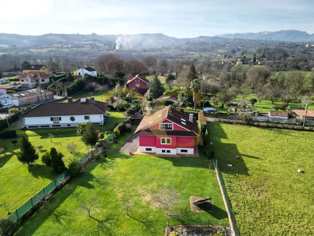 Vista exterior de Casa o chalet en venta en Siero con Calefacción, Terraza y Trastero