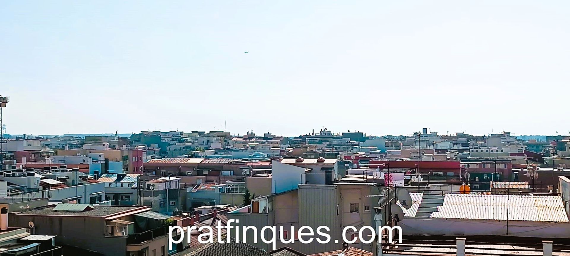 Exterior view of Duplex for sale in El Prat de Llobregat  with Air Conditioner, Terrace and Oven