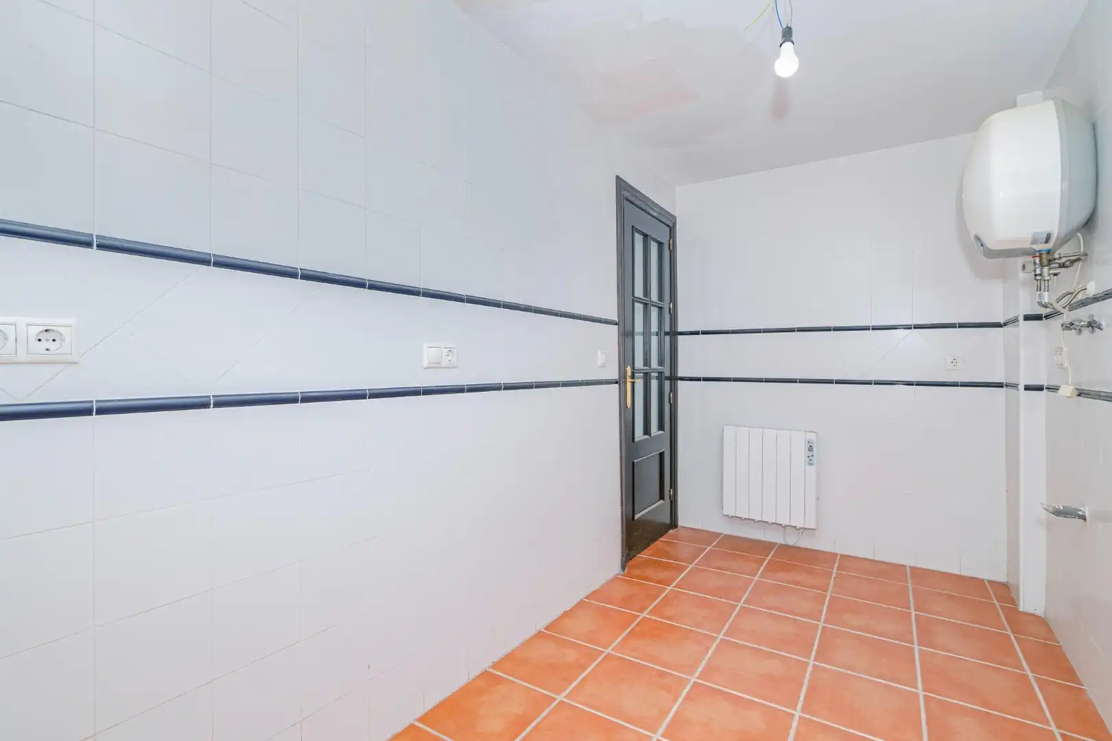 Piso en venta en La Zubia con Calefacción y Balcón