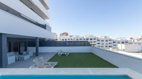 Foto 2 von Wohnung zum Verkauf in Calle Miguel de María Luque, 1, Sierra de Estepona - Avda. de Andalucía, Estepona