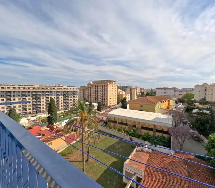 Vista exterior de Piso en venta en Fuengirola con Aire acondicionado, Calefacción y Terraza