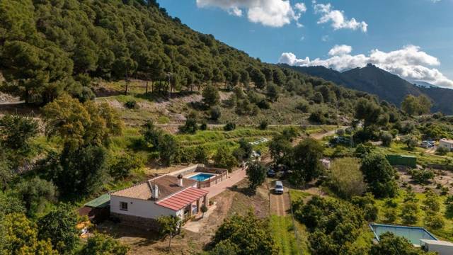 Casa-chalet en Venta en Coín