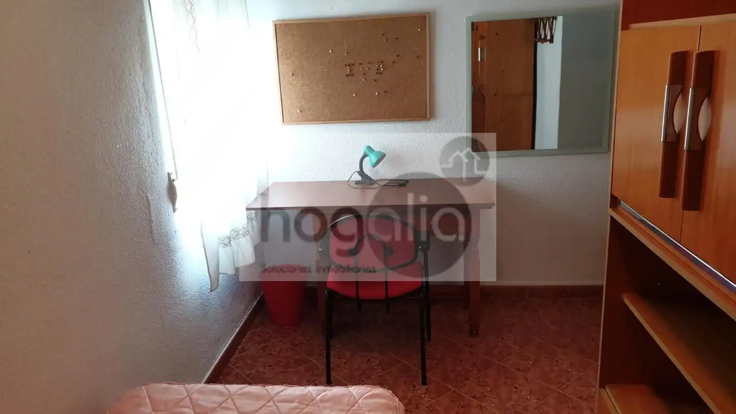 Schlafzimmer von Wohnung zur Miete in Sevilla mit Klimaanlage und Möbliert