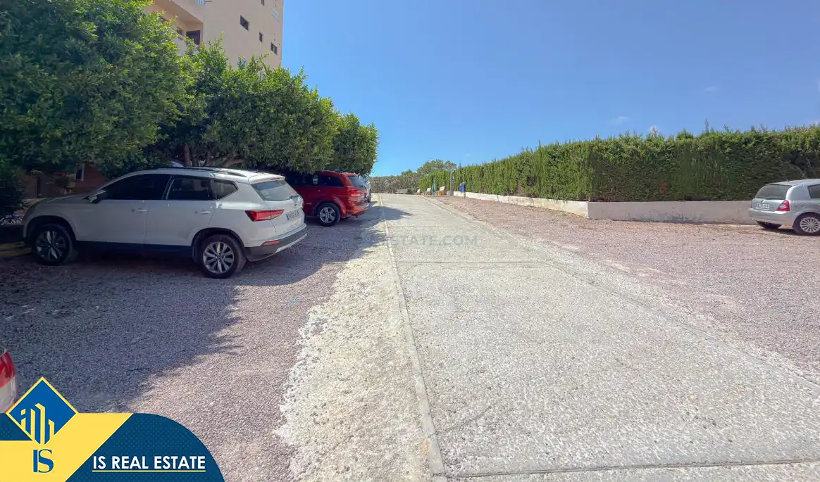 Parking of Study for sale in Torrevieja  with Heating, Terrace and Furnished