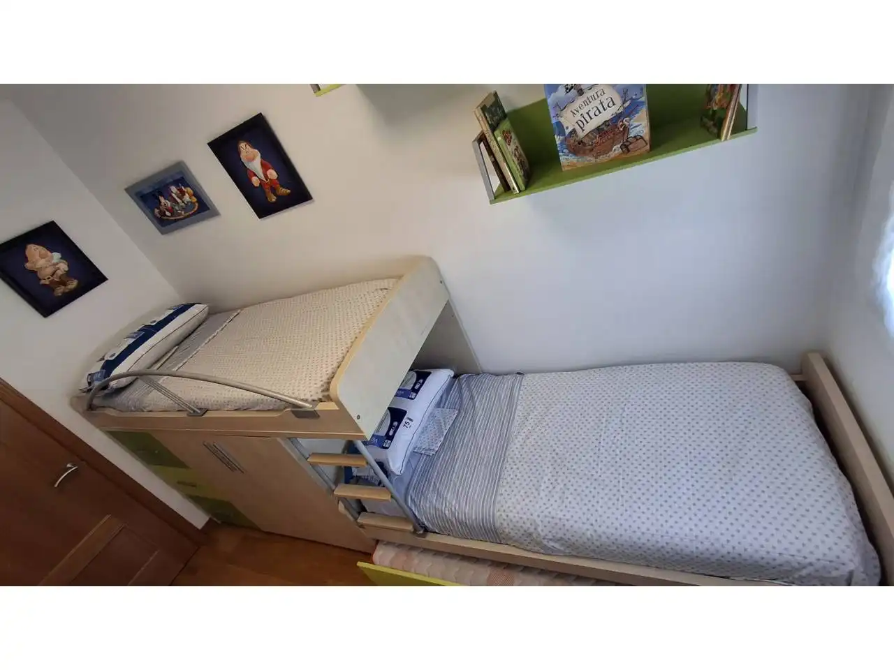 Dormitori de Pis de lloguer en Cubelles amb Calefacció, Terrassa i Moblat