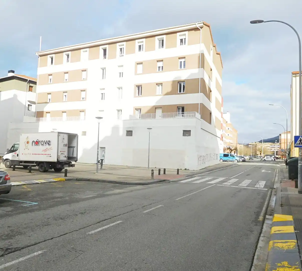 Flat for sale in Travesía Ave María, Rochapea