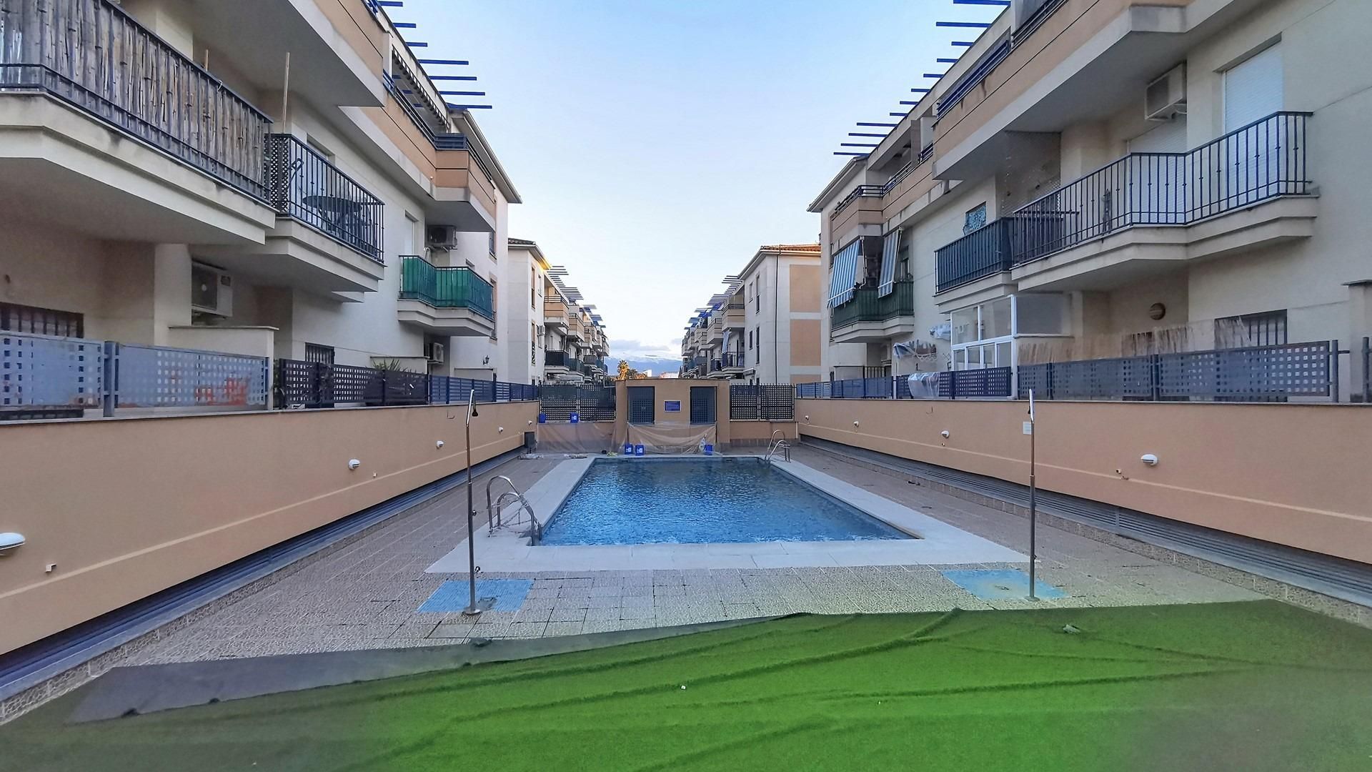 Swimming pool of Flat to rent in Las Gabias  with Air Conditioner, Terrace and Community pool