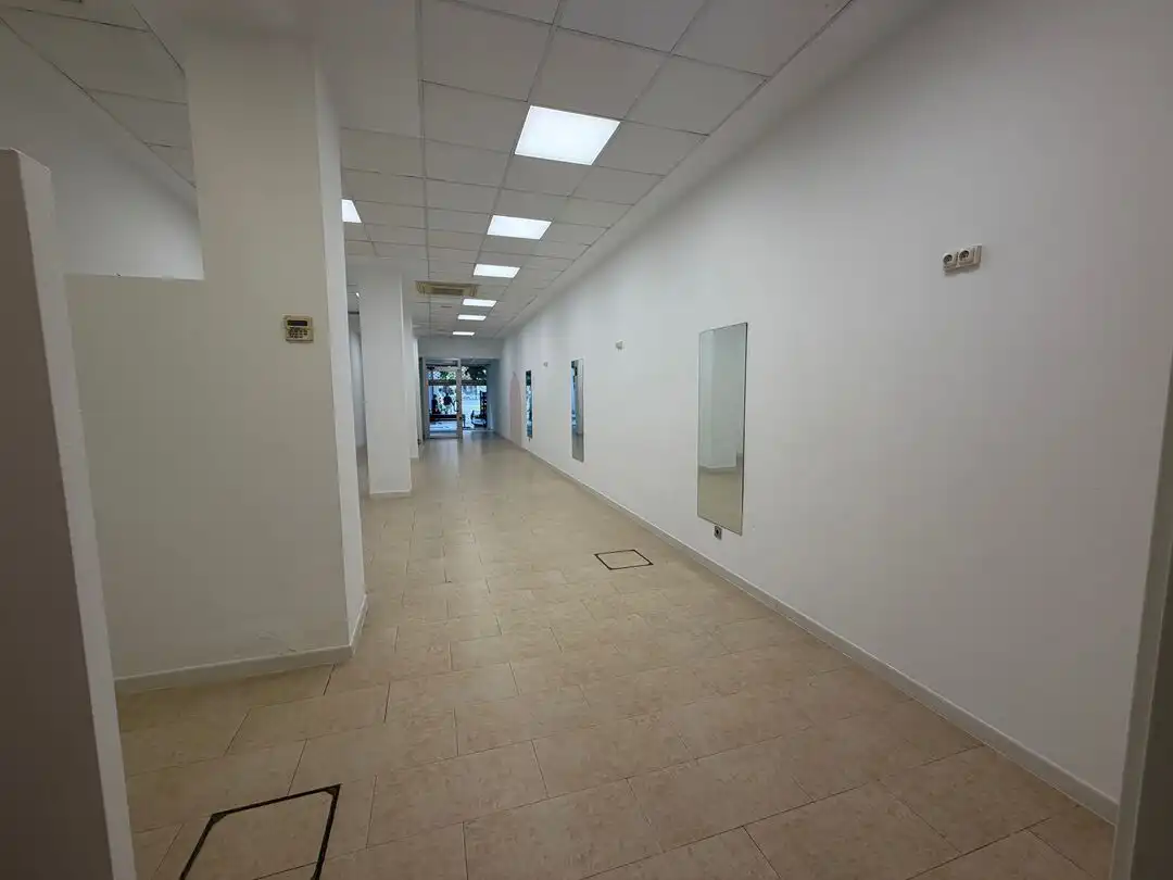 Gewerbefläche zur Miete in Zumalakarregi Kalea, imagen 2