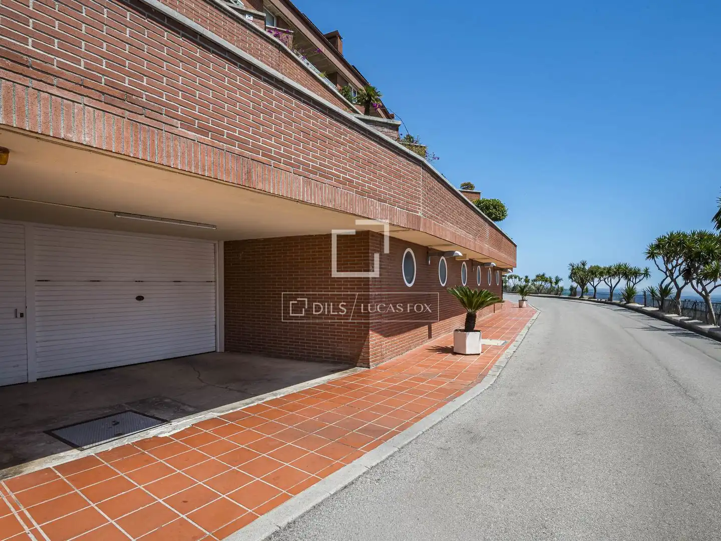 Exterior view of Flat for sale in Sitges  with Air Conditioner, Heating and Private garden