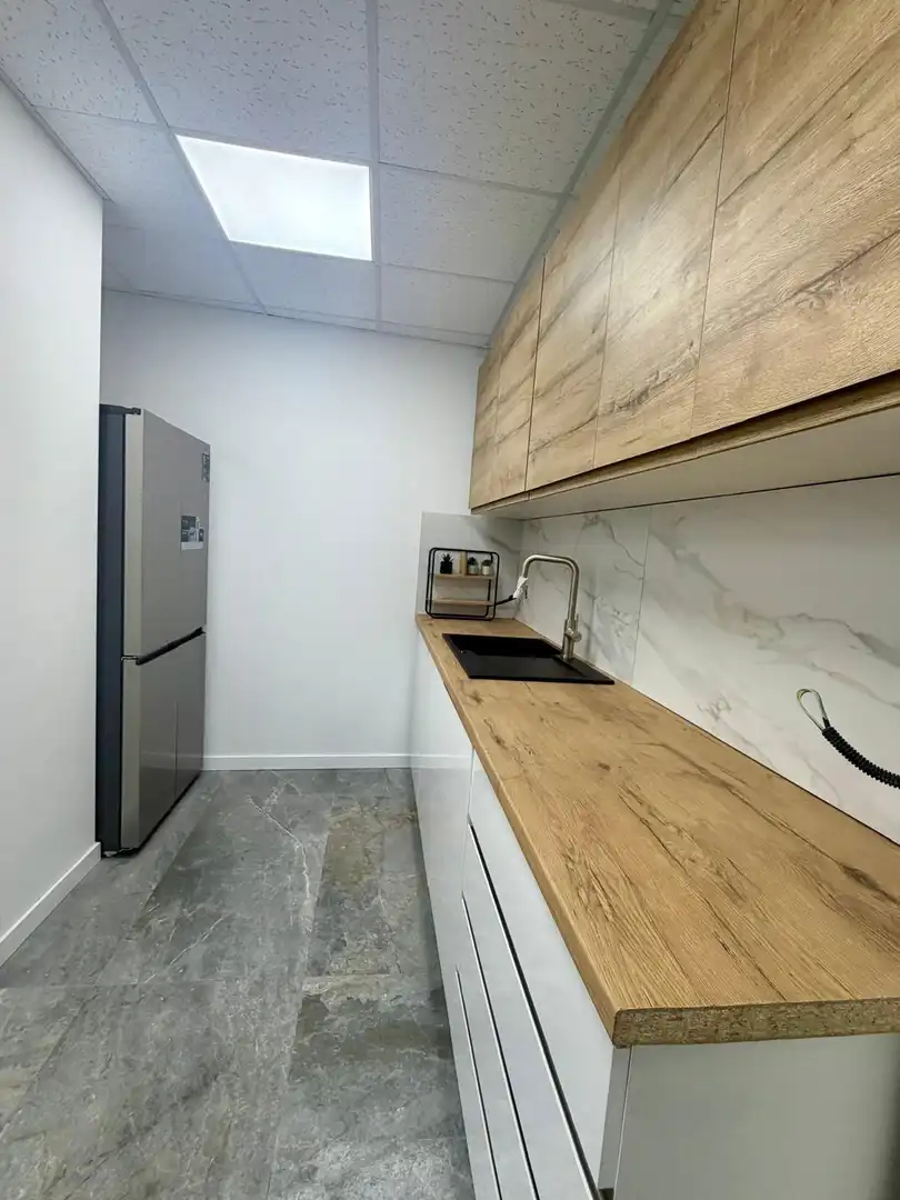 Cocina de Oficina de alquiler en Valencia con Aire acondicionado y Amueblado