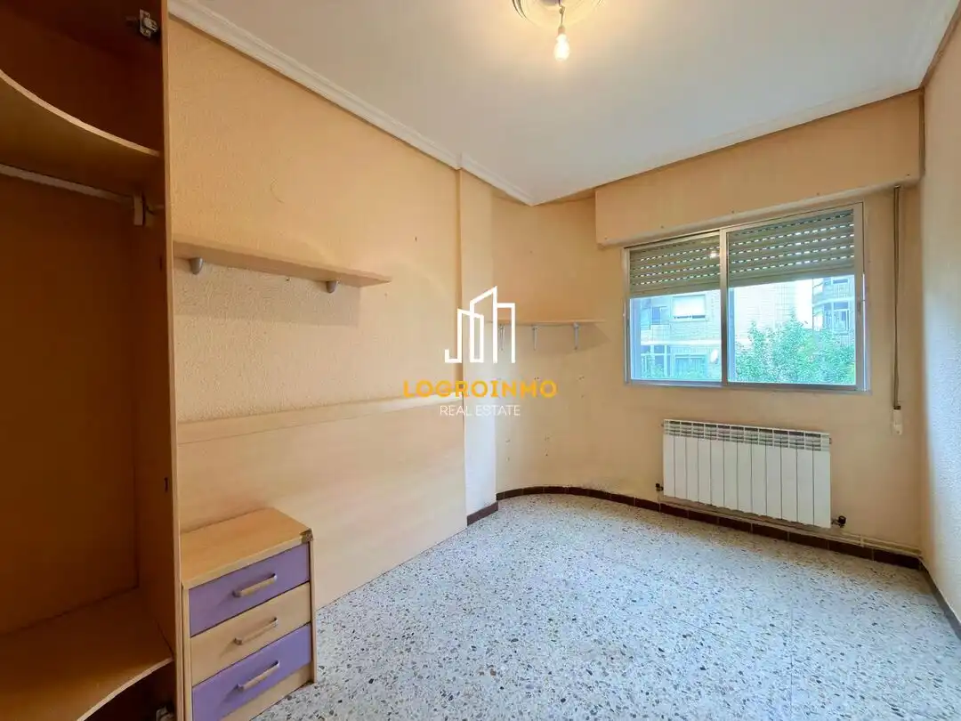 Schlafzimmer von Wohnung zum Verkauf in  Logroño mit Heizung und Terrasse