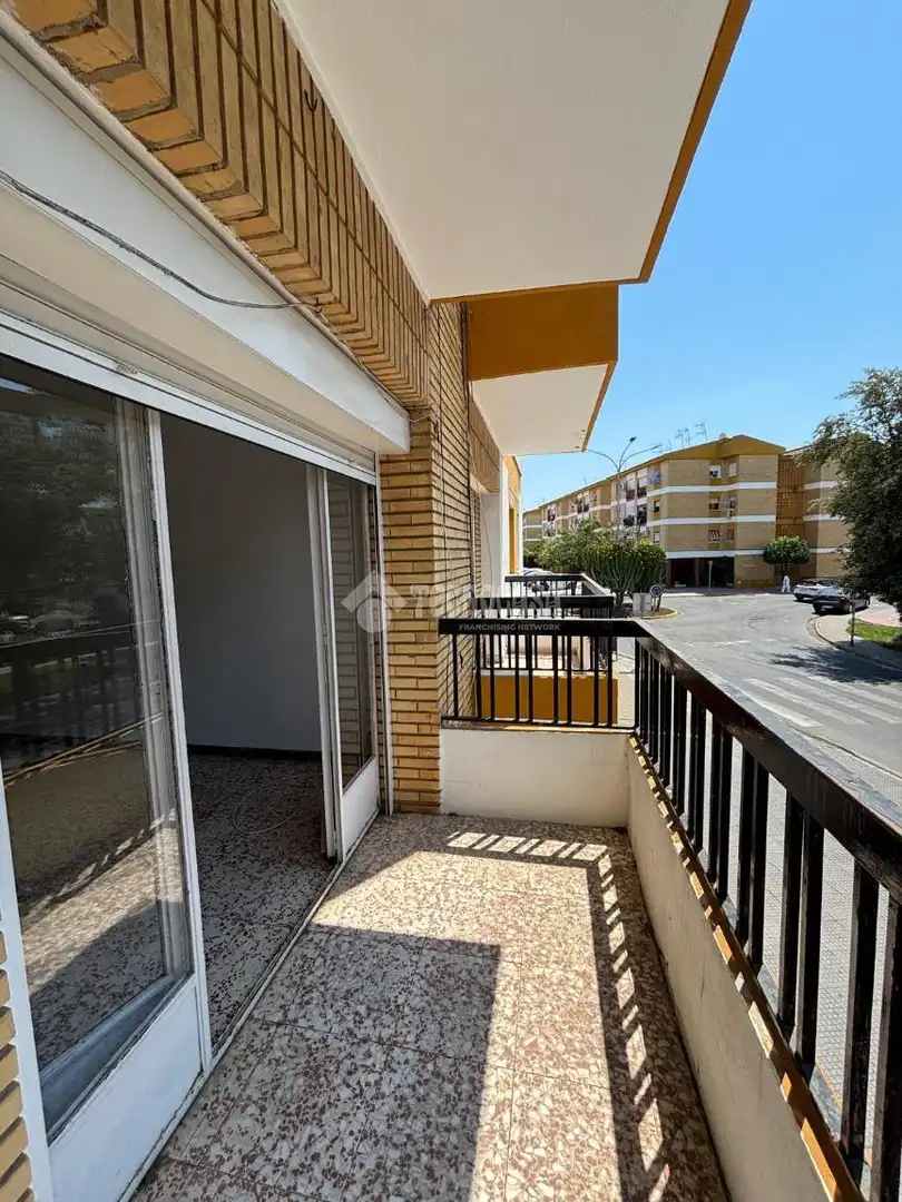 Flat for sale in C. Lepe, Ayamonte ciudad