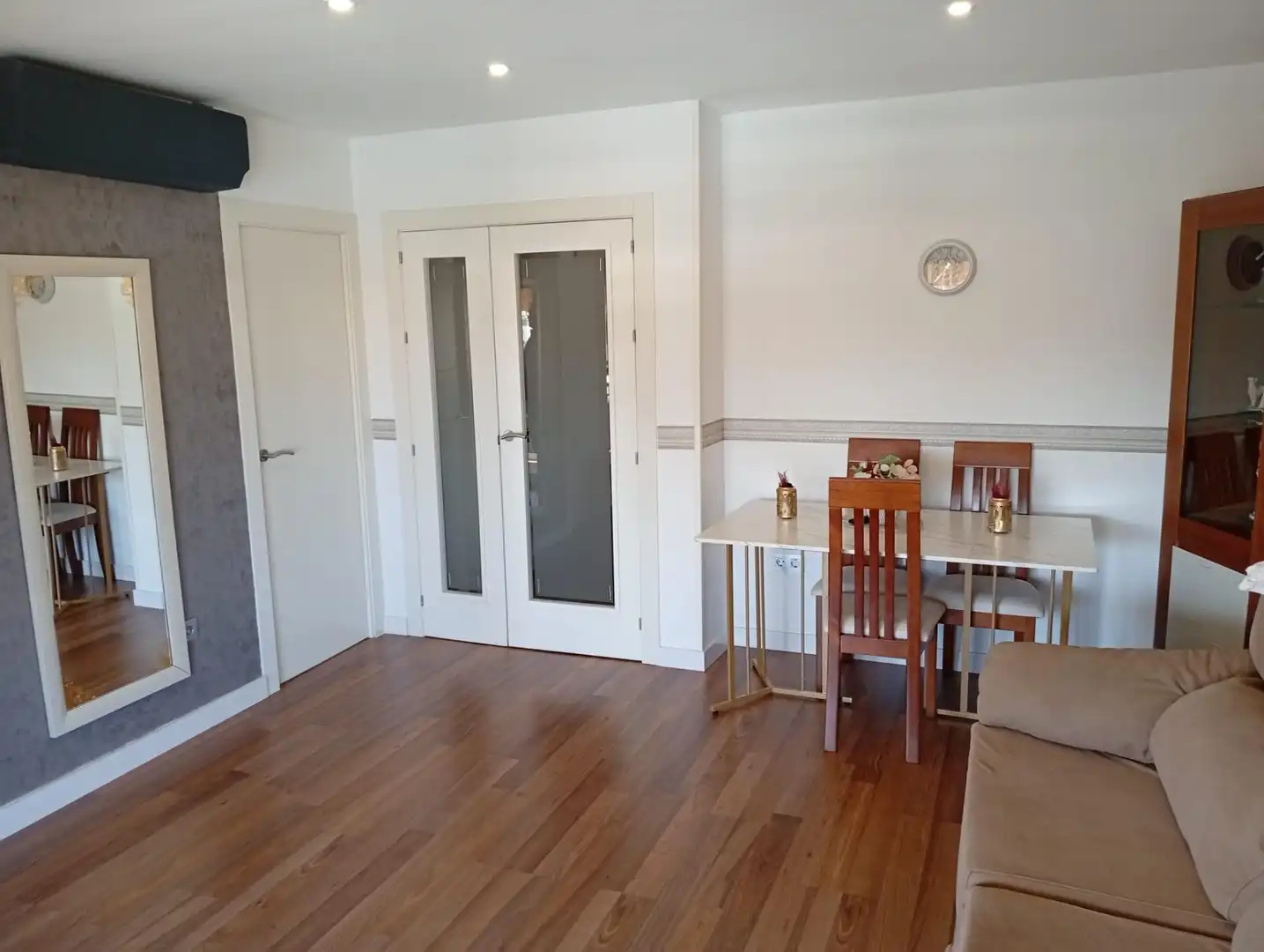 Comedor de Piso en venta en Garrucha con Aire acondicionado, Parquet y Terraza
