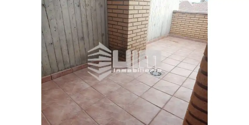 Jardín de Casa adosada en venta en Sagunto / Sagunt con Aire acondicionado, Calefacción y Terraza