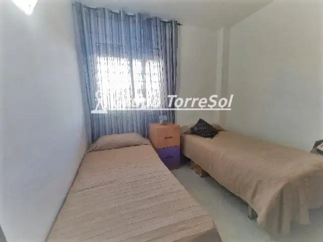 Habitación de Piso en venta en La Pobla de Montornès   con Aire acondicionado, Calefacción y Terraza