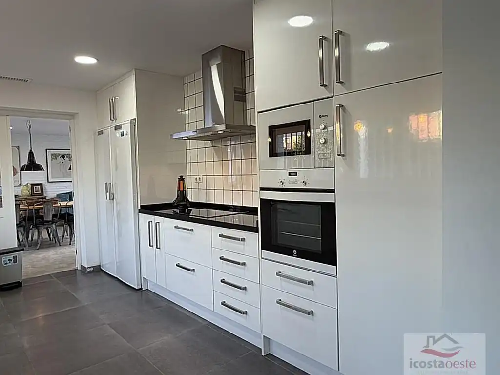 Villa con piscina in vendita a Vistahermosa - Fuentebravía, imagen 5