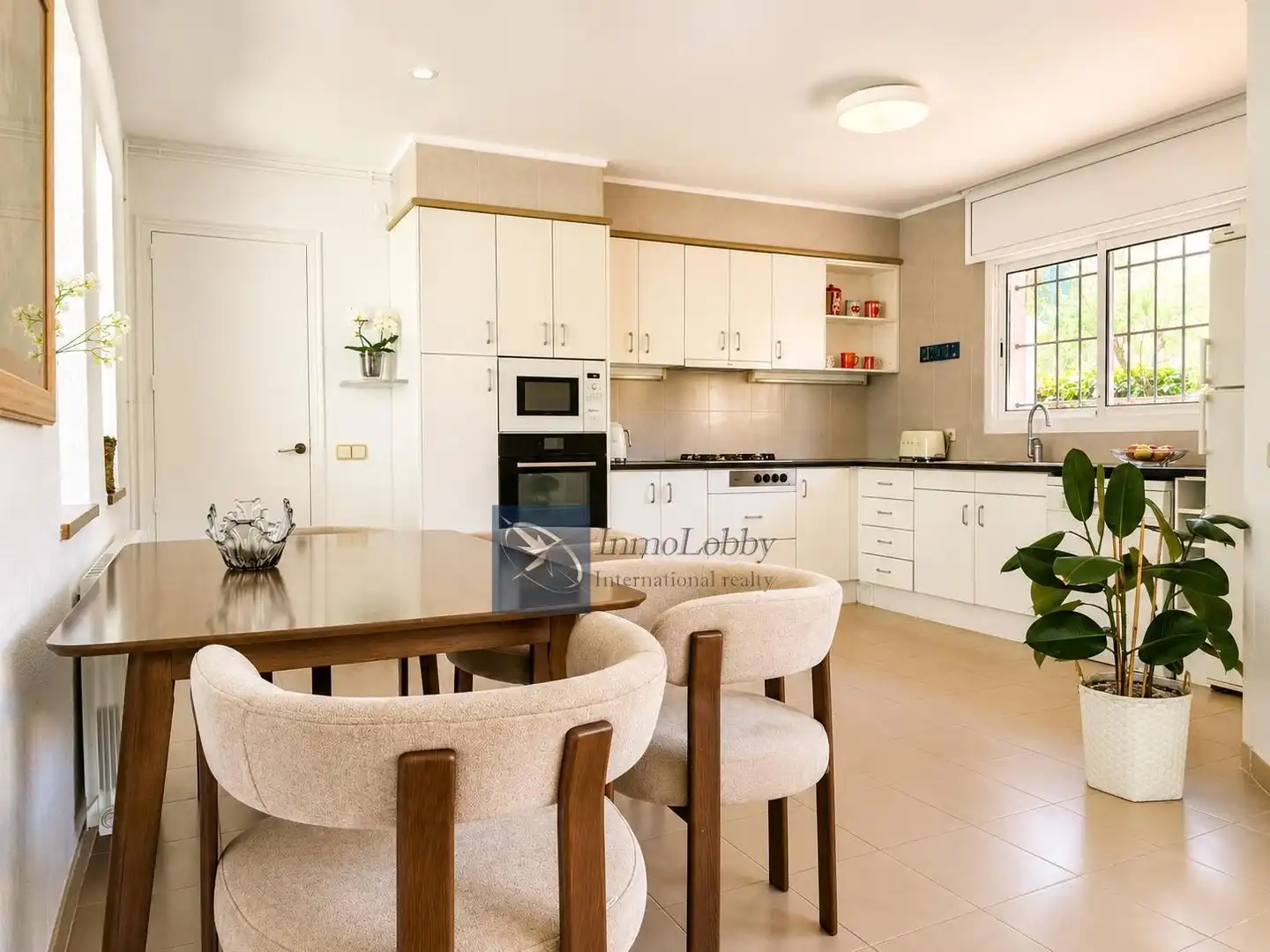 Cocina de Casa o chalet de alquiler en Castell d'Aro, Platja d'Aro i s'Agaró con Calefacción, Terraza y Trastero