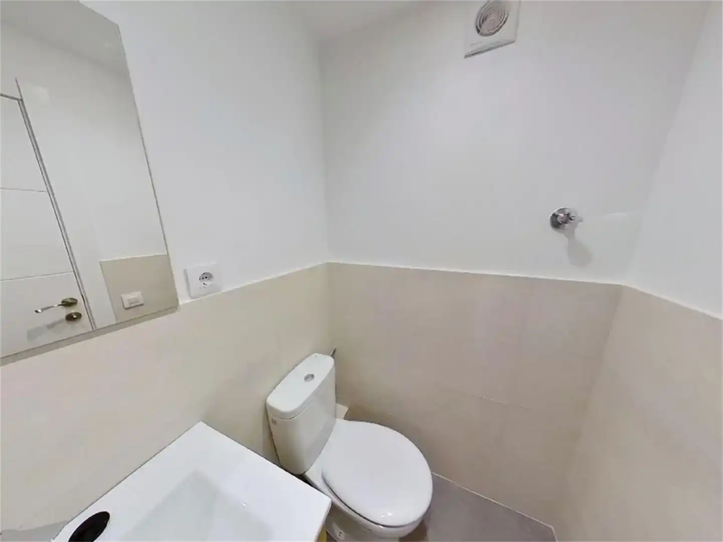 Baño de Piso en venta en Mataró con Parquet y Balcón