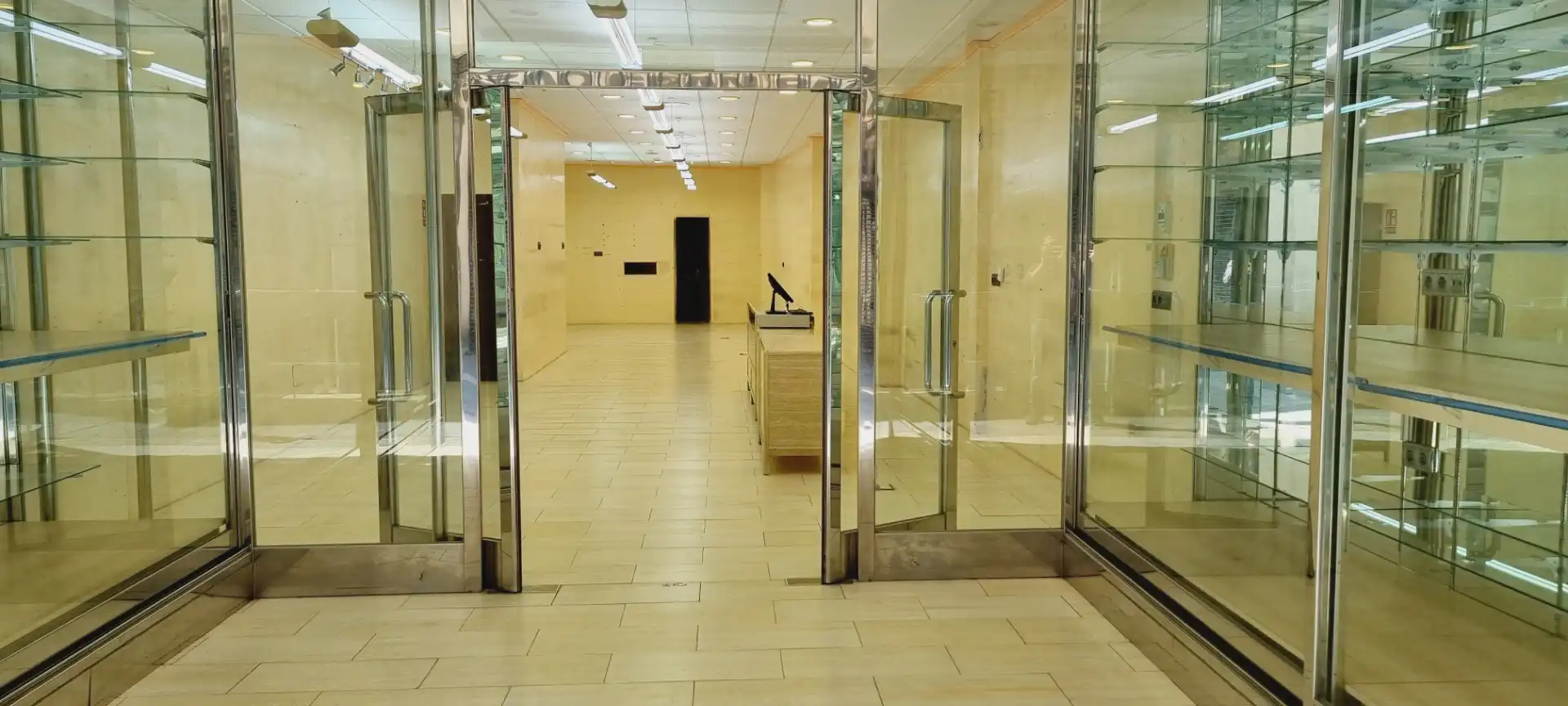 Local comercial en alquiler en Calle Barrio y Mier, imagen 18