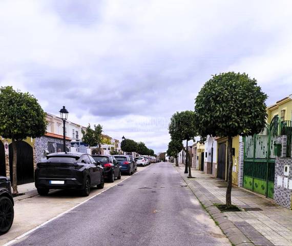 Casa adosada en Venta en Pilas