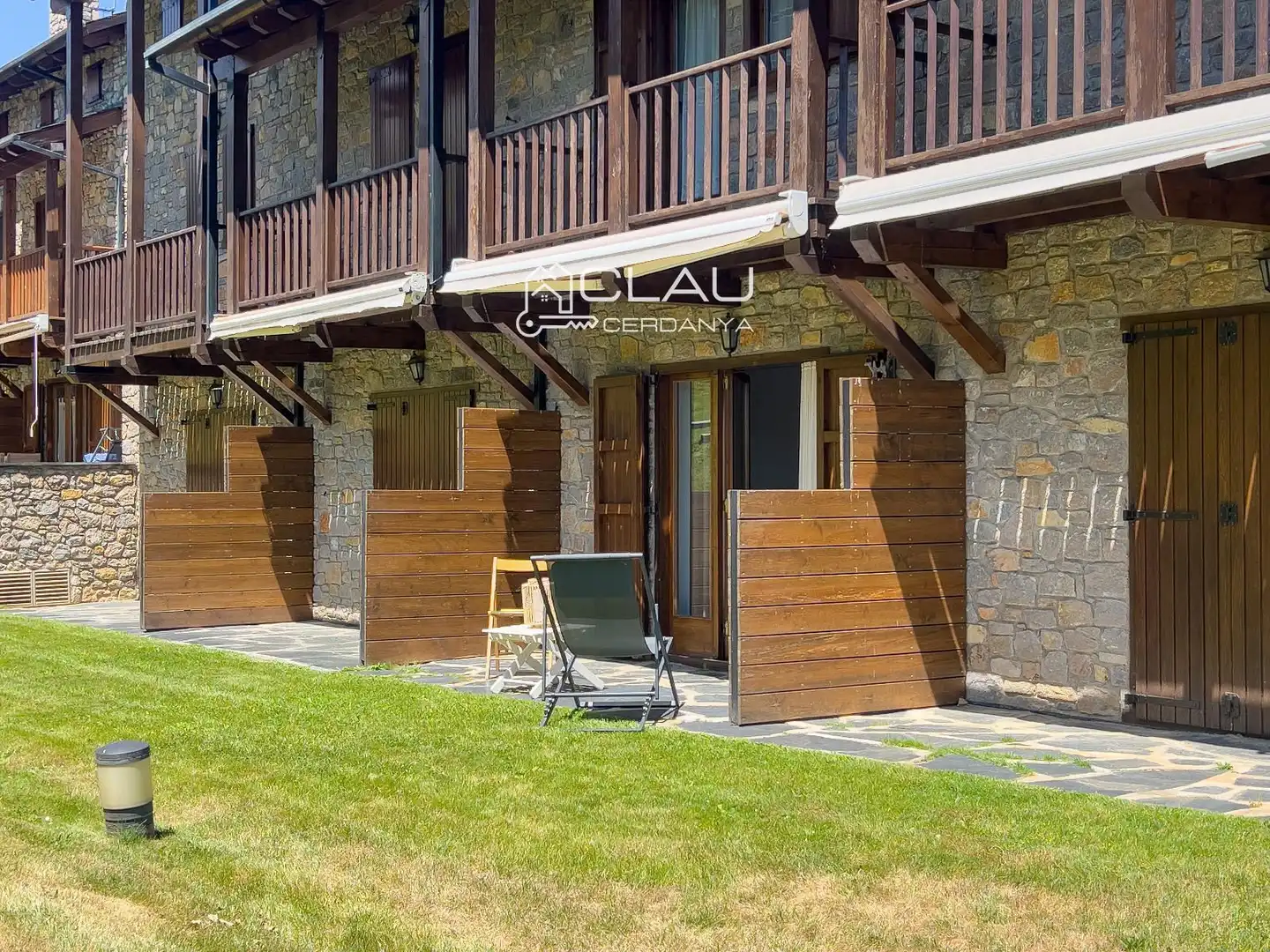 Terrasse von Einfamilien-Reihenhaus zur Miete in Isòvol mit Heizung, Parkett und Terrasse