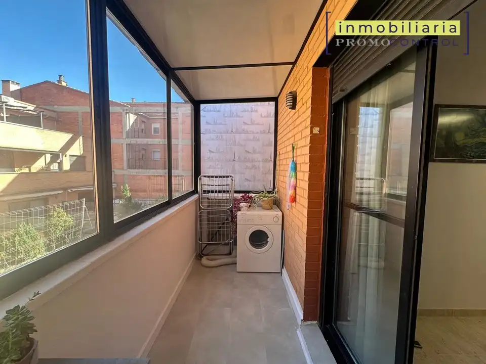 Terrassa de Casa adosada en venda en Zuera amb Calefacció, Jardí privat i Terrassa