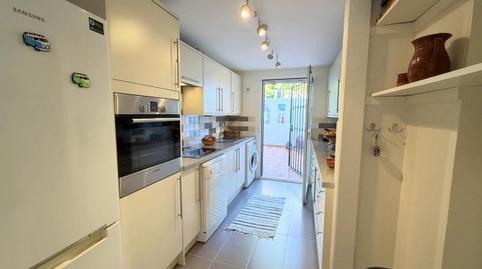 Foto 5 de Apartament en venda a Terrazas de la Bahía, Bahía de Casares, Casares