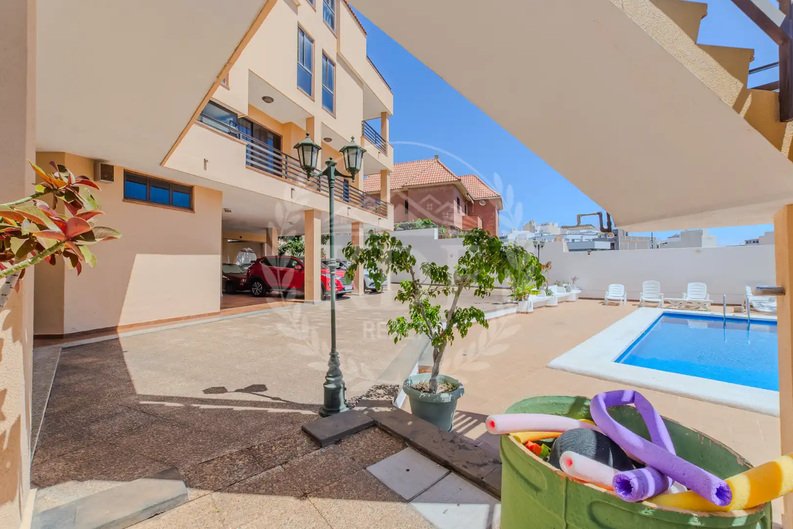 Vista exterior de Casa o xalet en venda en Santa Cruz de Tenerife amb Aire condicionat, Calefacció i Jardí privat