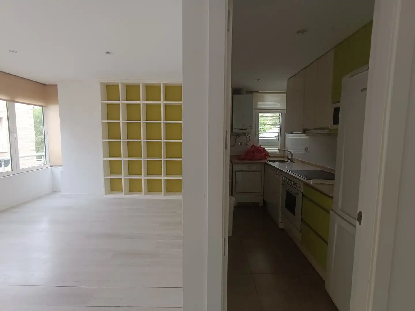 Flat for rent in Carrer Pau Casals, Finestrelles