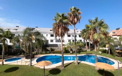 Jardí de Casa adosada en venda en Fuengirola amb Aire condicionat, Terrassa i Balcó