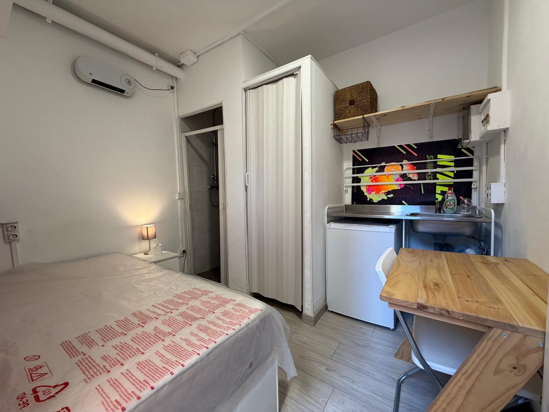Schlafzimmer von Wohnung zum Verkauf in  Barcelona Capital mit Möbliert