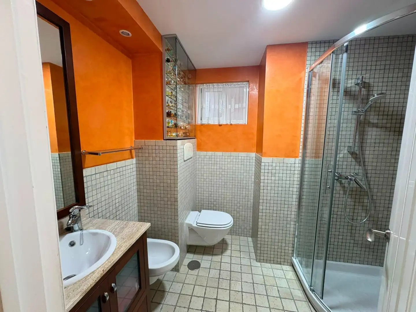 Bany de Pis en venda en Cádiz amb Aire condicionat i Calefacció