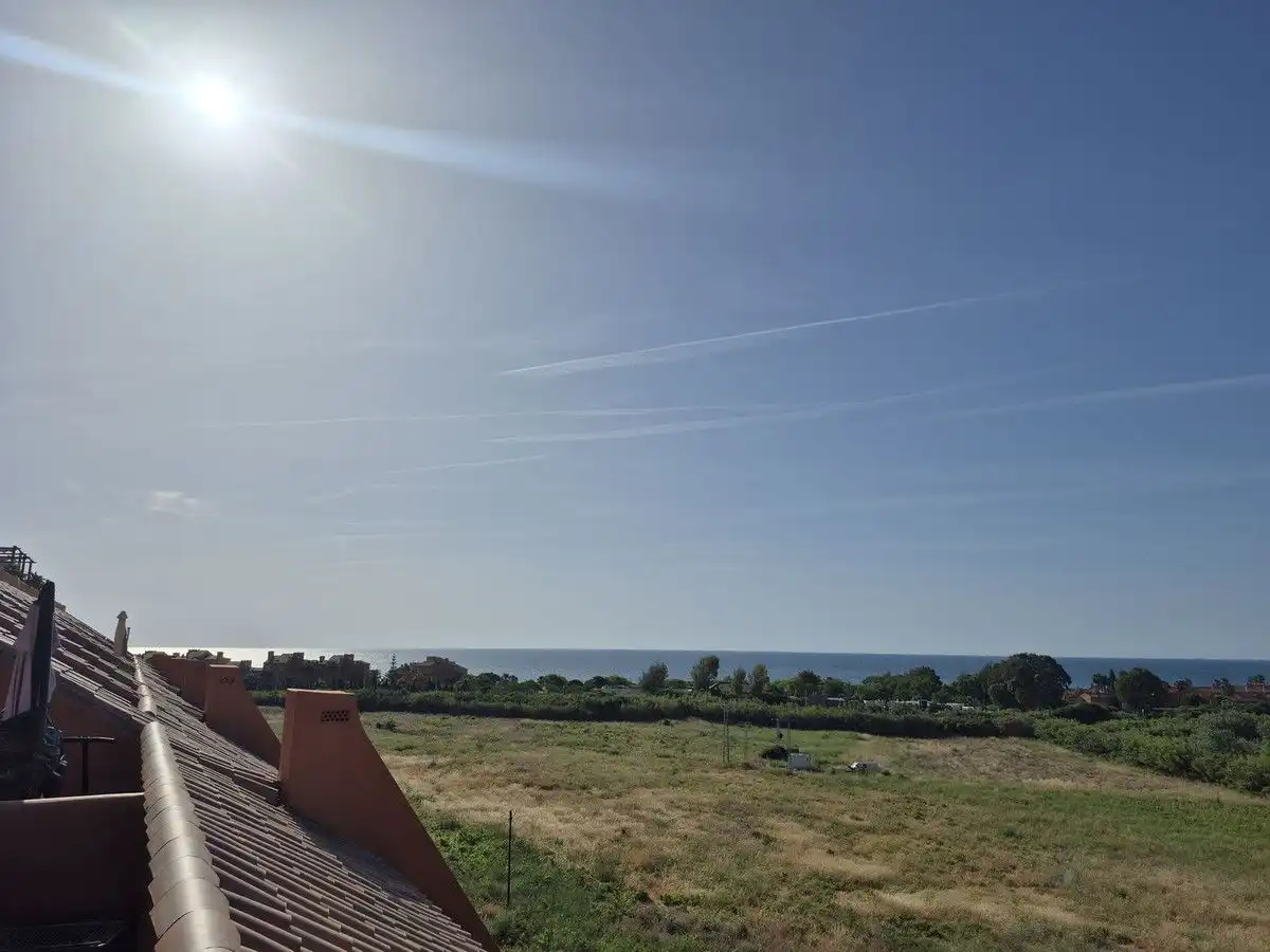 Dachboden zum Verkauf in Manilva mit Klimaanlage, Heizung und Terrasse