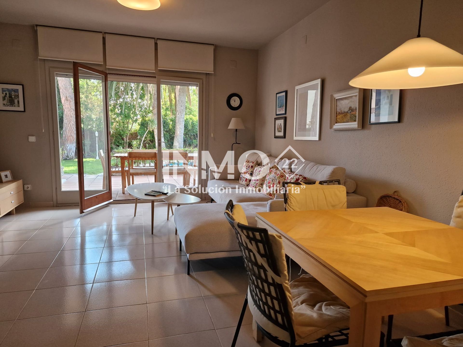 Sala de estar de Casa adosada en venta en Cambrils con Terraza, Trastero y Amueblado