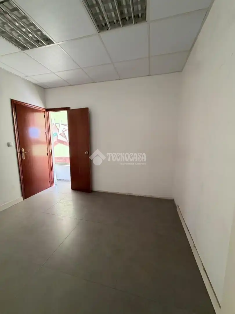Local de alquiler en Utrera con Aire acondicionado y Calefacción