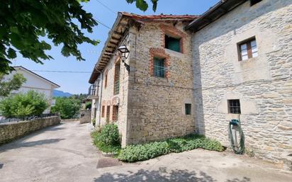 Vista exterior de Casa adosada en venda en Valle de Mena