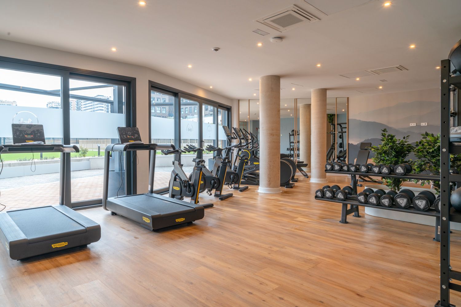 Flat to rent in  Madrid Capital  with Air Conditioner, Heating and Private garden