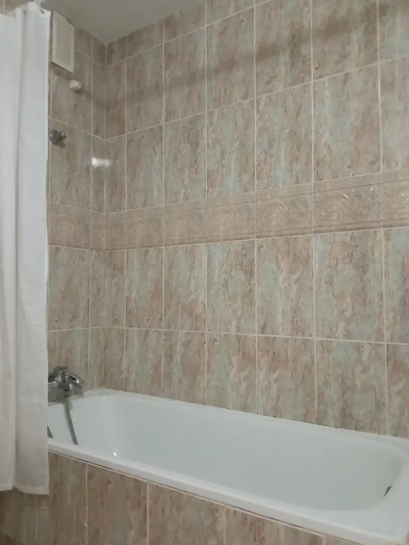 Baño de Dúplex en venta en Massamagrell con Horno, Lavadora y Balcón