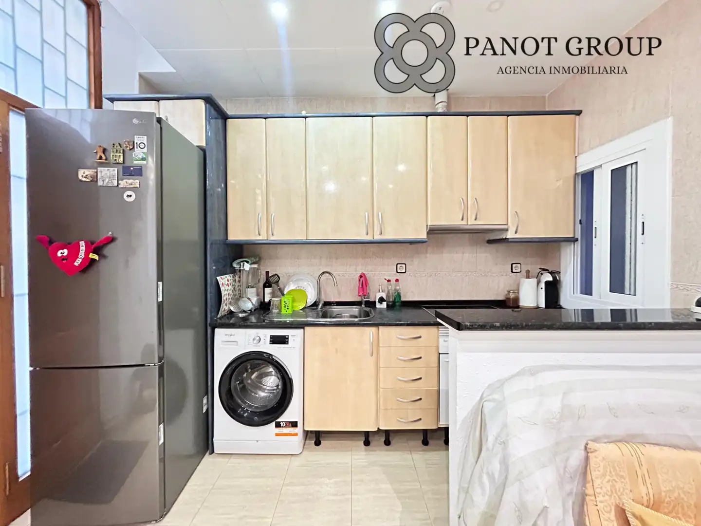 Kitchen of Flat for sale in Barcelona  with Terrace and Furnished