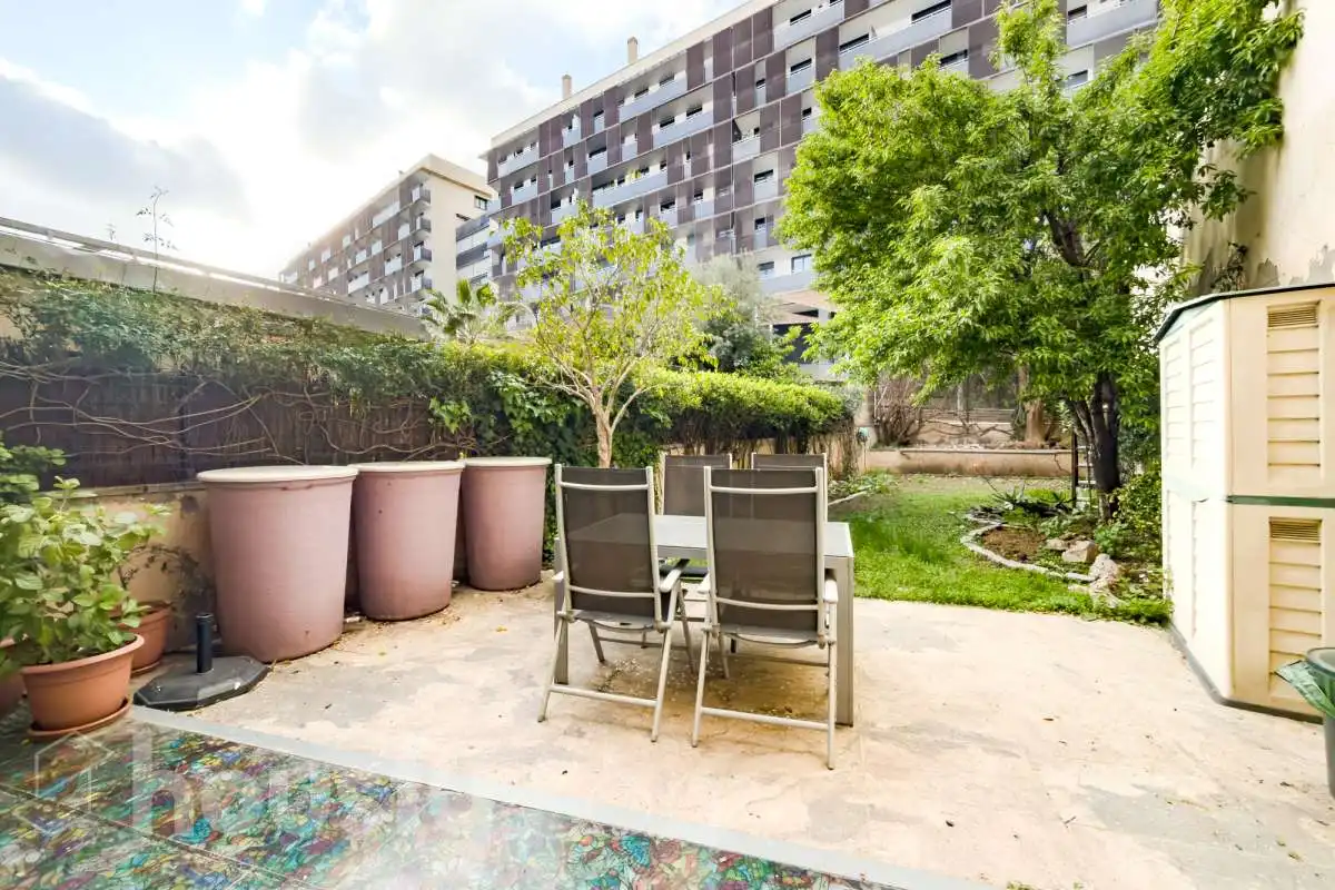 Terraza de Casa o chalet en venta en Barcelona con Aire acondicionado, Calefacción y Jardín privado